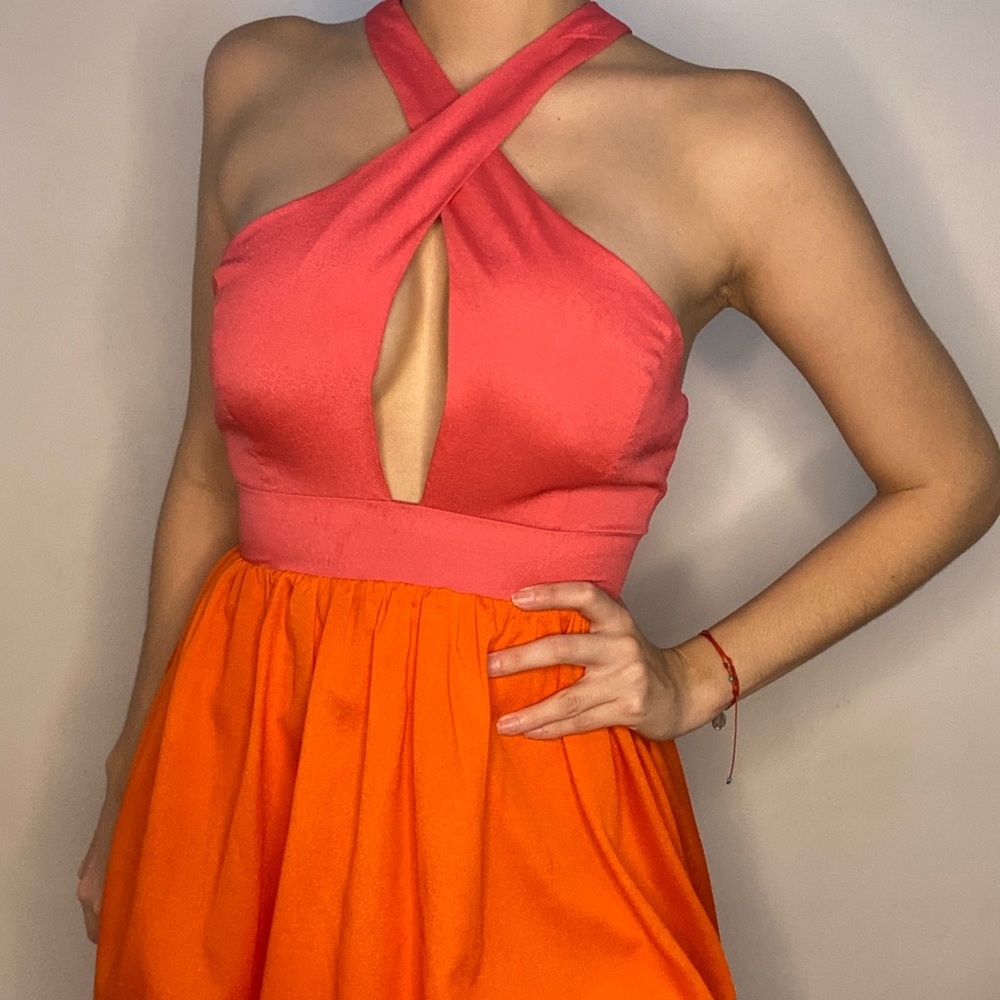 Traje tipo cóctel para cualquier ocasión